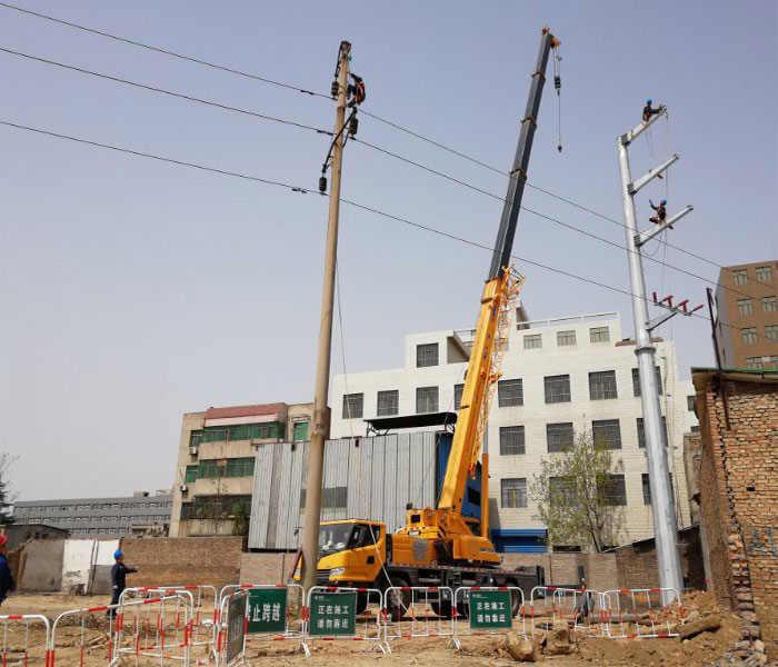 西咸新區(qū)灃東新城35kV阿馬線遷改項(xiàng)目施工現(xiàn)場